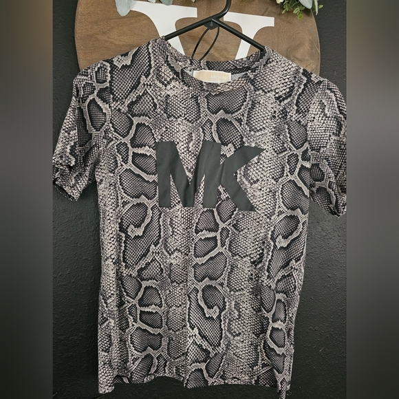 Michael Kors Bundle! 🥰 - Picture 4 of 14